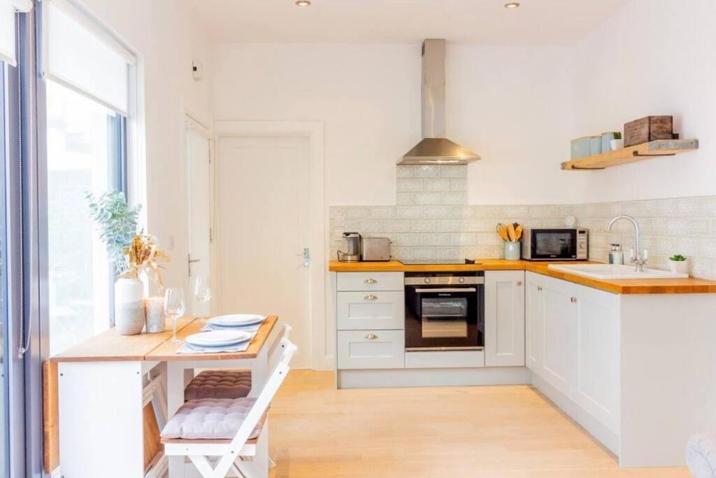 Newly Refurbished Traditional Cottage Blackrock Blackrock  Kültér fotó