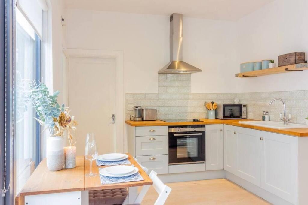 Newly Refurbished Traditional Cottage Blackrock Blackrock  Kültér fotó